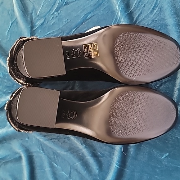 NIB Tory Burch velvet Josephine pumps - Picture 6 of 8